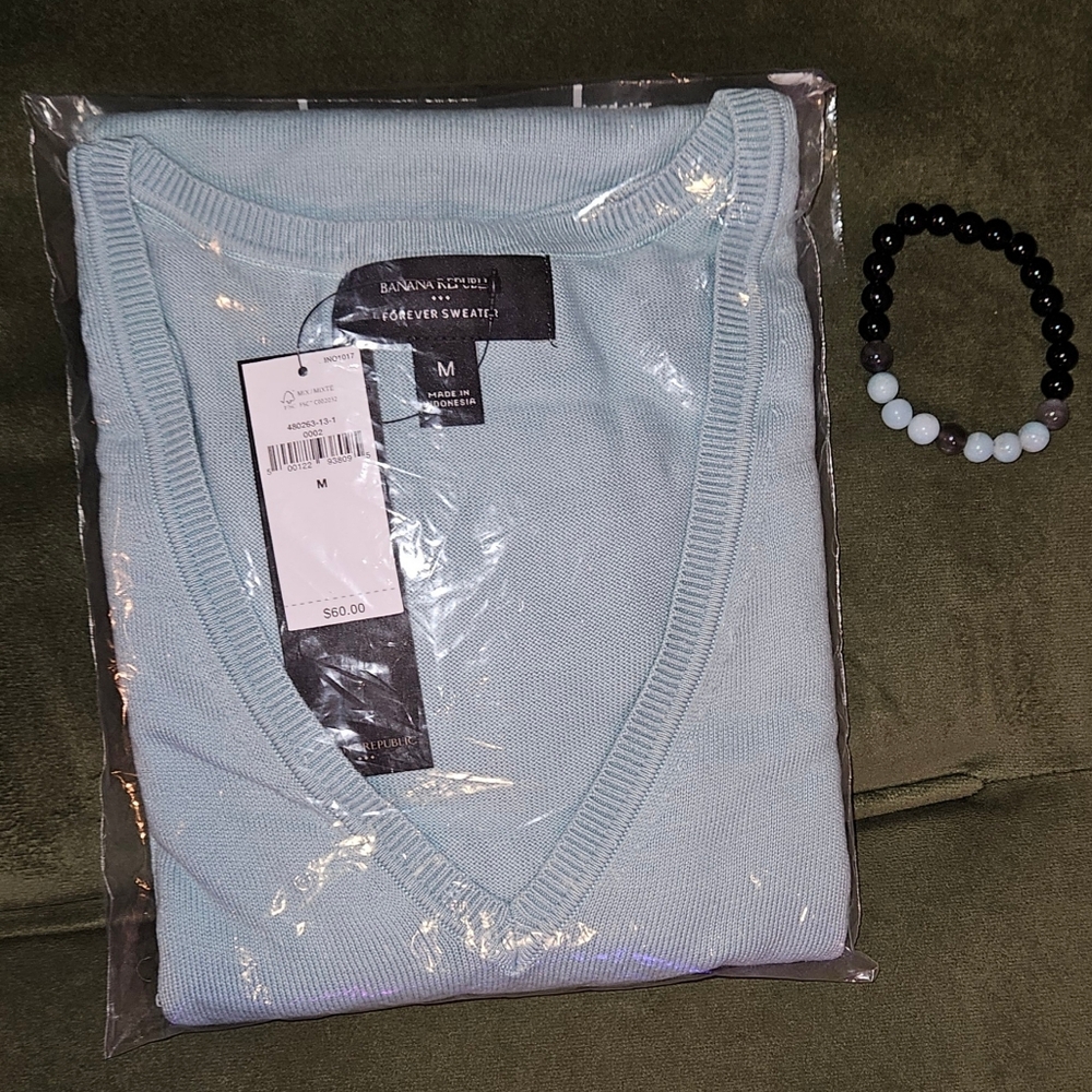 NWT Banana Republic Forever Sweater Sky Blue + Gemstone Bracelet
